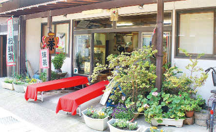 碧園お茶の純平の店前の写真