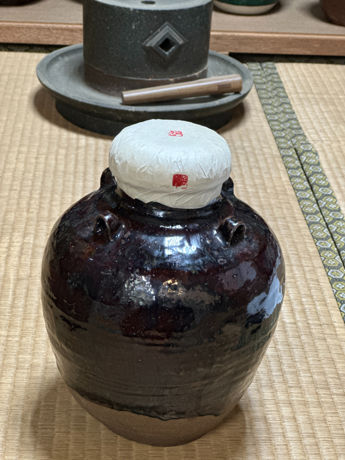 口切りの茶亊　茶壷